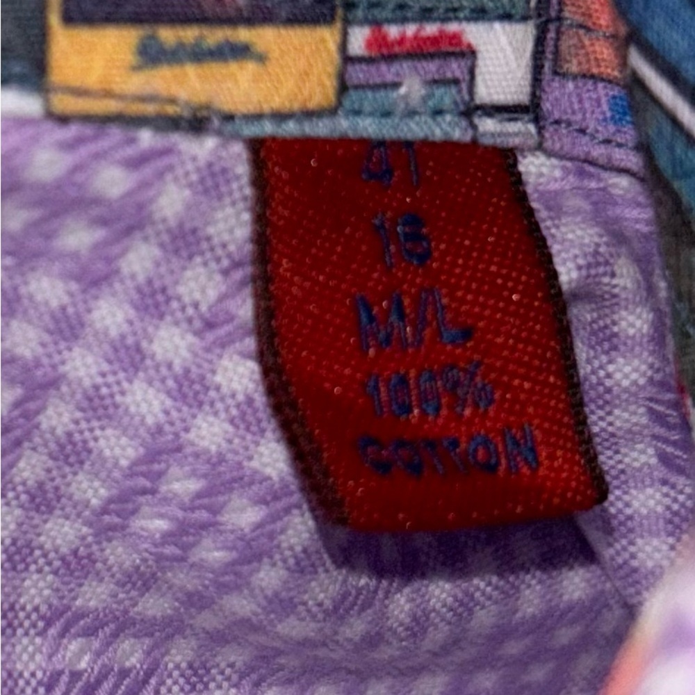 Robert Graham long sleeve flip cuff button down​​​​​​​ - Picture 8 of 8